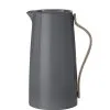 Stelton Emma Termokande, 1,2 Ltr. Mat Grå -Tallerkener butik 5709846027947 c2d154ce 3b78 4caf b6f6 a7a91ac5e137
